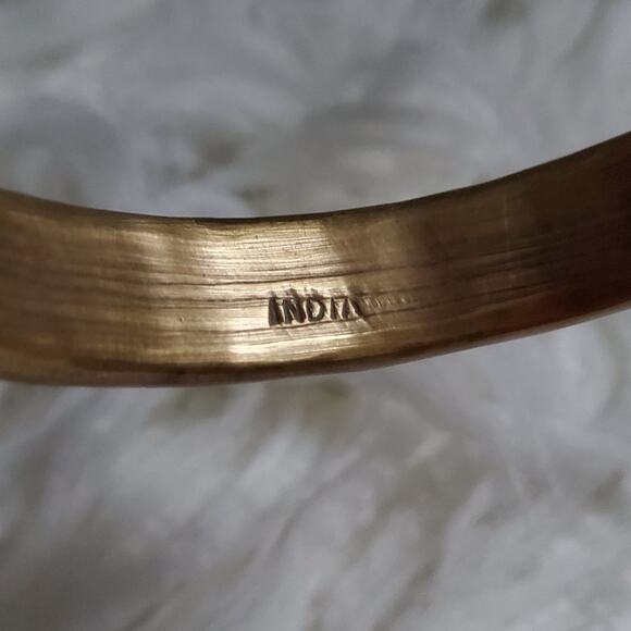 Vintage Brass Inlay Turquoise Chip Bangle Bracelet - Picture 7 of 8